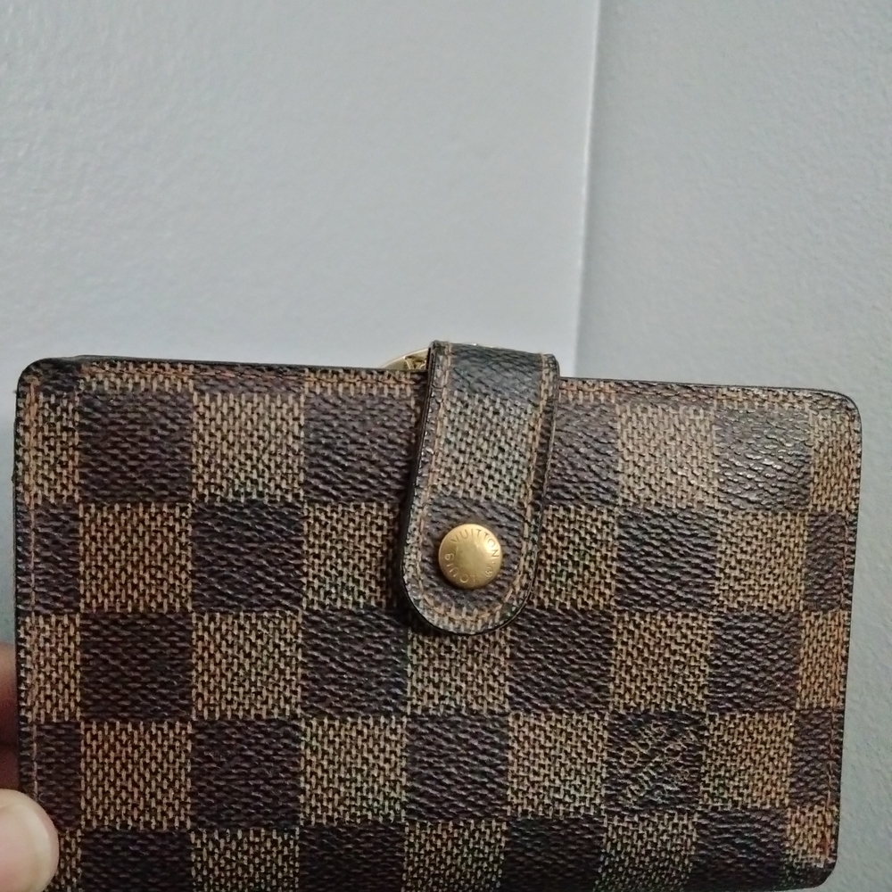 💯 Authentic Louis Vuitton Brown Wallet with Gold Hardware